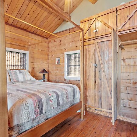 Mighty Oak Log Cabin Fredericksburg Esterno foto