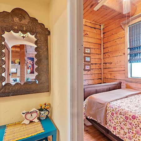 Mighty Oak Log Cabin Fredericksburg Esterno foto