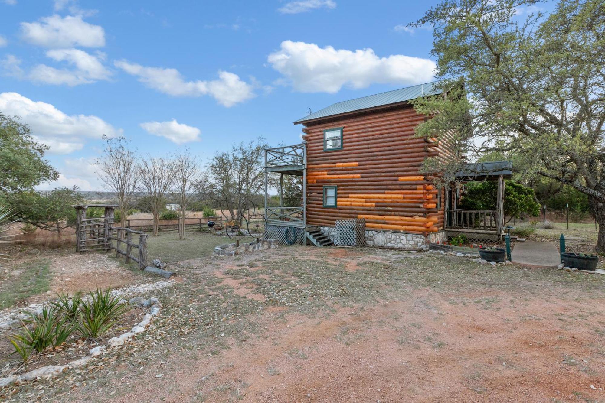 Mighty Oak Log Cabin Fredericksburg Esterno foto